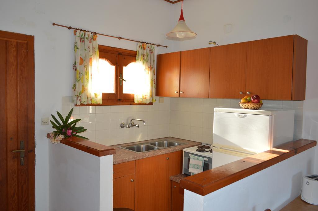Limanaki Apartman Ciliví Szoba fotó
