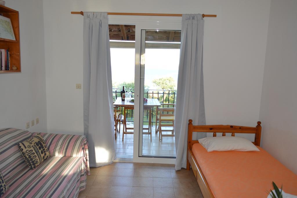 Limanaki Apartman Ciliví Szoba fotó